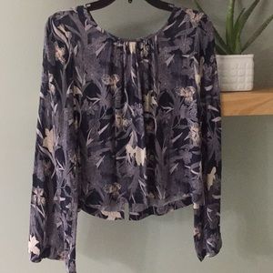 NWOT Boho bell sleeve top